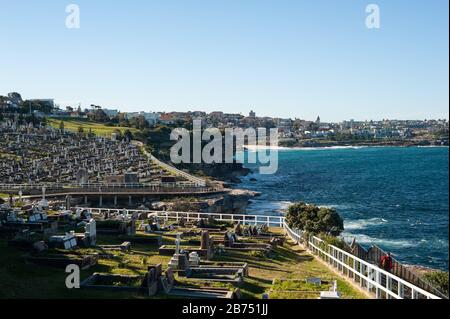 24.09.2019, Sydney, Nouvelle-Galles du Sud, Australie - vue sur le cimetière de Waverley entre Bronte et Clovelly le long de la route côtière de Bondi à Coogee Walk. [traduction automatique] Banque D'Images