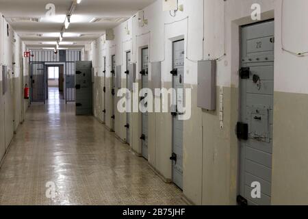 Vue sur une aile cellulaire de l'ancienne prison centrale du Ministère de la sécurité d'État, MFS à Berlin Hohenschoenhausen, le 30.01.2018. L'exposition d'aujourd'hui au Mémorial de Hohenschoenhausen met l'accent sur les expériences des victimes lors de leur détention à Hohenschoenhausen. [traduction automatique] Banque D'Images