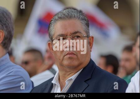 05.09.2015, Thessalonique / Grèce. Manifestation du syndicat communiste (lié au CP) PAME à l'ouverture du salon international de Thessalonique. Dimitris Koutsoumpas, Secrétaire général du Parti communiste de Grèce (KKE). [traduction automatique] Banque D'Images