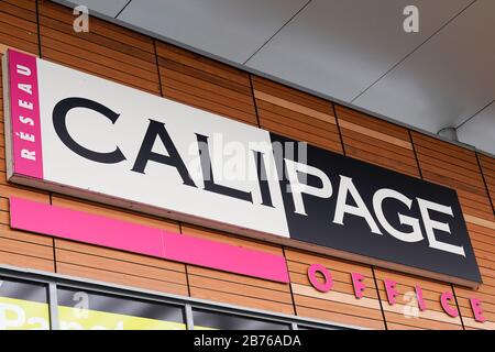 Bordeaux , Aquitaine / France - 02 21 2020 : logo Calipage shop panneau de signalisation pour fournitures de bureau Banque D'Images