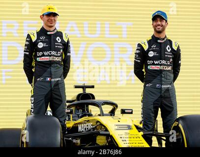 Esteban Ocon (FRA) et Daniel Ricciardo (AUS) Banque D'Images