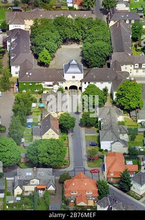 Immobilier résidentiel dans le village Hervest à Brunnenplatz, 03.07.2001, vue aérienne, Allemagne, Rhénanie-du-Nord-Westphalie, Ruhr Area, Dorsten Banque D'Images