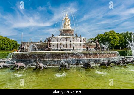 Fontaine de Latona à Herrenchiemsee construite sur Herreninsel en Bavière, semblable au château de Versailles Banque D'Images