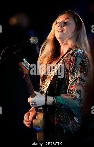 Joanne Shaw Taylor, Chinnerys, Southend-on-Sea, Essex © Film Free Photography / Alay Banque D'Images