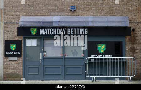 Vue générale à l'extérieur de Carrow Road, stade du Norwich City Football Club, suite à l'annonce d'hier que la Premier League a suspendu tous les matches jusqu'au samedi 4 avril 2020. Banque D'Images