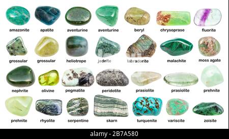 collage de diverses gemmes vertes avec des noms (malachite, préhnite, chrysoprase, skarn, grossular, prasiolite, apatite, turquenite, bpéridot, jadeite, Banque D'Images