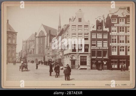 Gezicht op de hoek van Dam en Damrak. Banque D'Images