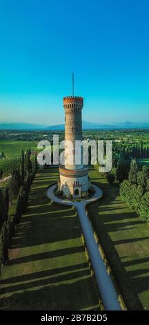 Italie, Lombardie, Desenzano del Garda Brescia, Monument Tower de St.Martino della battaglia Banque D'Images