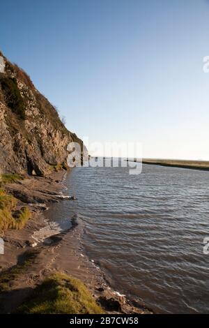 Marais salé et chenal de la rivière Humphrey Head Morecambe Bay CARK Cumbria Angleterre Banque D'Images