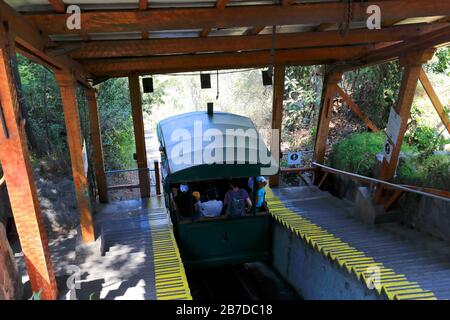 La Gare Funiculaire, Bellavista Terrace, Cerro San Cristóbal, Santiago City, Chili. Banque D'Images