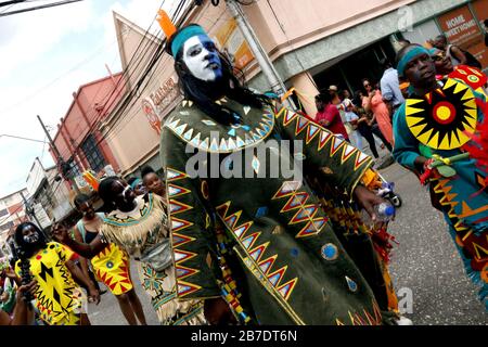 Carnival 2020 – Parade des personnages traditionnels, Trinité-et-Tobago, W.I. Banque D'Images