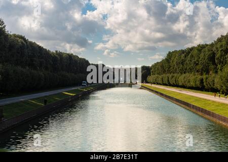 Italie, CASERTA - 19 octobre 2019 : le Palais Royal et les jardins de Caserta (Palazzo Reale di Caserta), construit au XVIIIe siècle, ancienne résidence baroque de Banque D'Images