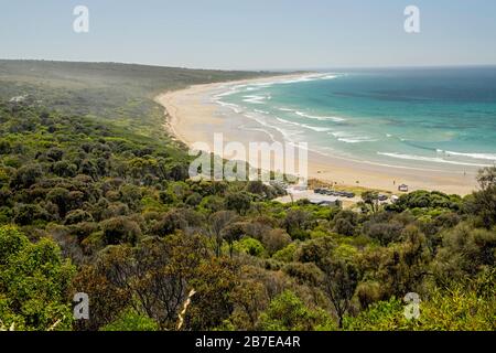 Vue sur le paysage côtier près des douze Apôtres, sur la Great Ocean Road, Victoria, Australie Banque D'Images