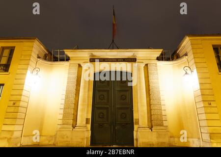 Le siège du Ministère des armées est situé à l'Hôtel de Brienne, dans le 14ème Arrondissement de Paris. Banque D'Images