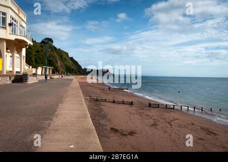 Plage et front de mer, Teignmouth, Devon, Angleterre Banque D'Images