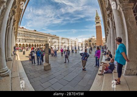 Venise, Italie - 17 MAI 2019 : trafic touristique sur la Piazza San Marco à Venise Banque D'Images