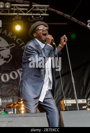 Le groupe Neville Staple se produit au festival de musique Witney, Oxfordshire 18/08/2018 Banque D'Images