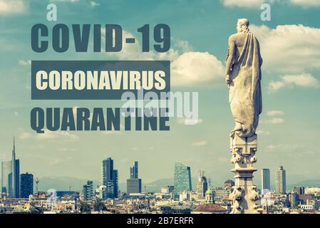 COVID-19 coronavirus en Italie, texte quarantaine en photo de Milan. Les sites touristiques italiens fermés en raison de la nouvelle épidémie de virus corona. Concept DE COVI Banque D'Images