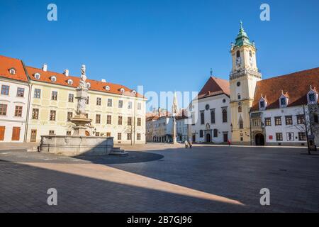 Bratislava, place principale (Hlavné námeste) Banque D'Images