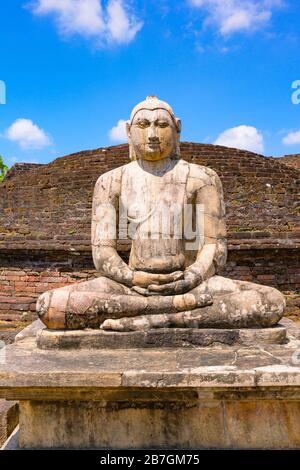 Asie Sri Lanka Polonnaruwa Vantage escalier sud à pas du centre Dagoba pierre Bouddha relique sacré Banque D'Images