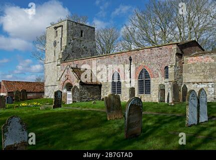 Église St Cuthbert dans le village de Burton Fleming, East Yorkshire, Angleterre Royaume-Uni Banque D'Images