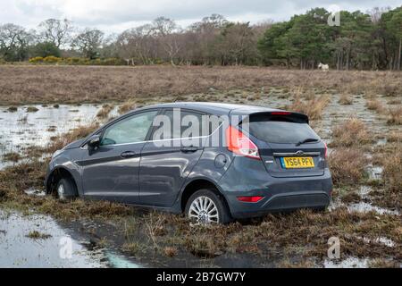 Ford Fiesta exceptionnellement garée dans la Nouvelle forêt 2020 Banque D'Images