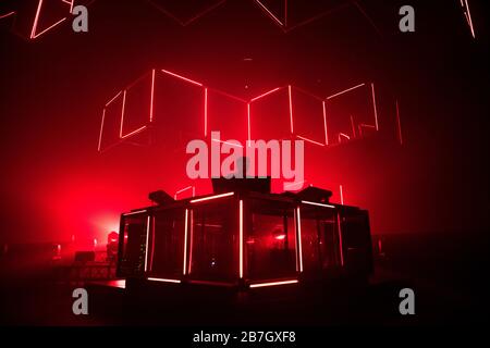 Copenhague, Danemark. 7 novembre 2016. Le DJ, le remmier et le producteur de disques canadiens Flume fait un spectacle en direct à Falconer Salen à Frederiksberg, à Copenhague. (Crédit photo: Gonzales photo - Rod Clemen). Banque D'Images