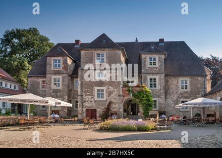 Wasserschloss ou Hôtel de château d'eau à Mellenthin à Usedom Island, Mecklembourg-Poméranie-Occidentale, Allemagne Banque D'Images