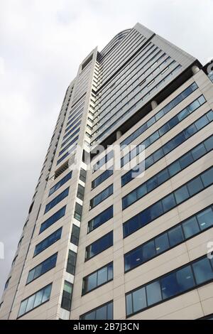 LEEDS, UK - 11 juillet 2016 : Bridgewater Place skyscraper à Leeds, Royaume-Uni. Le bâtiment a été conçu par les architectes Aedas. Banque D'Images