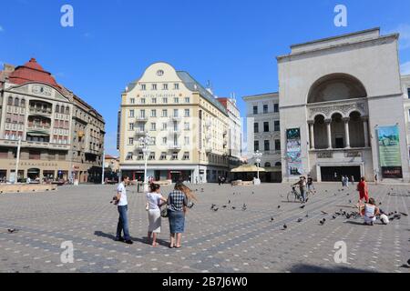 TIMISOARA, ROUMANIE - 14 AOÛT 2012: Visite de personnes Timisoara, Roumanie. La Roumanie a eu 7,5 millions de visiteurs étrangers en 2010. Timisoara est la 3ème plus grande Banque D'Images