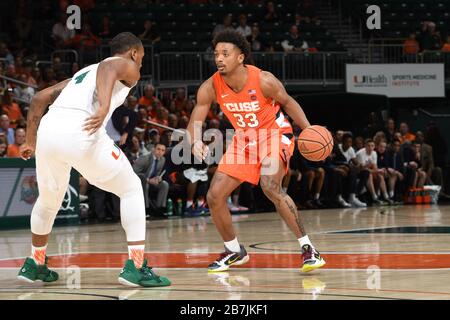 Coral Gables, Floride, États-Unis. 7 mars 2020. Elijah Hughes #33 de Syracuse en action pendant le match de basket-ball de la NCAA entre les ouragans de Miami et l'Orange de Syracuse à Coral Gables, en Floride. Le ''˜Canes a vaincu l'Orange 69-65. Crédit: csm/Alay Live News Banque D'Images