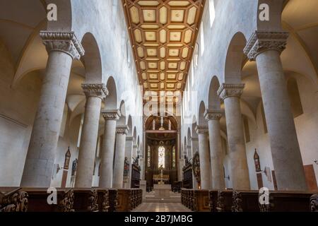 Le monastère écossais est l'ancienne abbaye bénédictine de St James (Jakobskirche) à Regensburg Banque D'Images