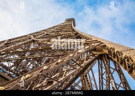 Vue aérienne sur la ville de Paris et la Seine depuis la Tour Eiffel. Banque D'Images