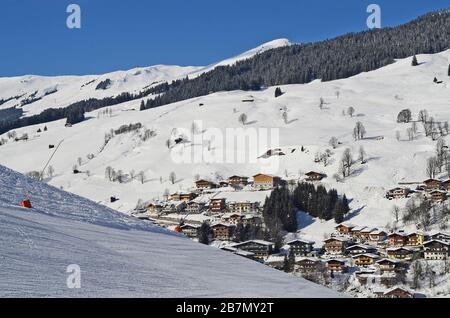 Autriche, hiver dans la station de ski Saalbach-Hinterglemm à Salzbourg Banque D'Images