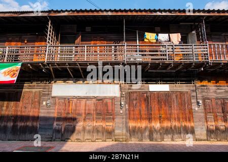 Tipchang Road, vieille ville, Lampang, nord de la Thaïlande Banque D'Images