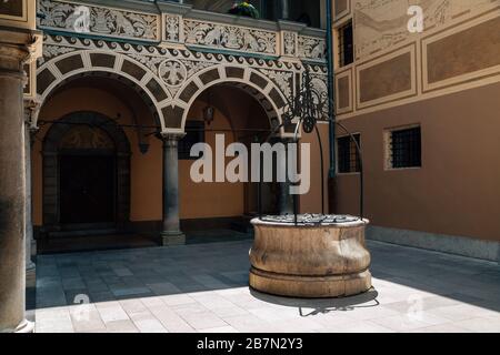 Ljubljana, Slovénie - 2 juillet 2019 : intérieur de l'hôtel de ville Banque D'Images