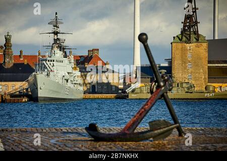 Copenhague, la capitale du Danemark, la base navale Holmen HDMS Peder Skram (F352) la frégate de la Marine royale danoise a été désaffectée en 1990 et est maintenant un navire de l’Amuseum. Banque D'Images