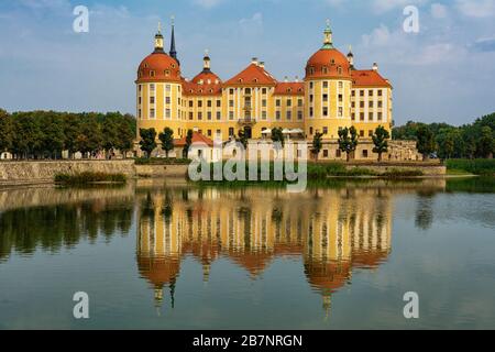 Le château de conte de fées Moritzburg en Saxe Banque D'Images