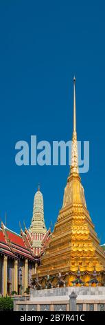 Magnifique stupas dans le palais royal de Bangkok, Thaïlande Banque D'Images