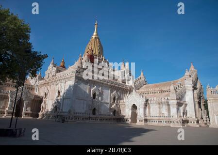 Myanmar: Temple Bagan-Ananda, vue générale. Vers 1090 A.D. Banque D'Images