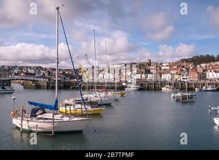 Port de Scarborough, ville balnéaire traditionnelle sur la côte nord du Yorkshire, Angleterre, Royaume-Uni Banque D'Images