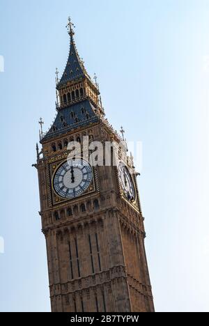 Le Clocktower alias Elizabeth Tower (communément appelé Big Ben), le Palais de Westminster, Westminster, Londres, Angleterre, GB, Royaume-Uni Banque D'Images