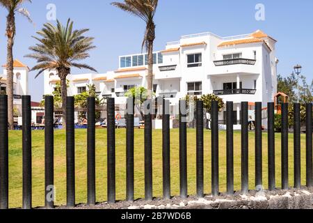 Le Barcelo Castillo Beach Resort à Caleta de Fuste sur la côte est de l'île des Canaries de Fuerteventura Banque D'Images