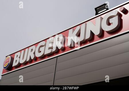 Bordeaux , Aquitaine / France - 09 23 2019 : signe du logo du restaurant Burger King Banque D'Images