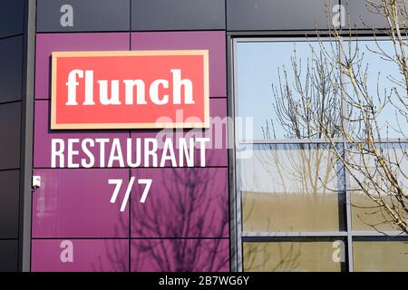 Bordeaux , Aquitaine / France - 03 07 2020 : logo flunch chaînes de restauration Fast-food de France Banque D'Images