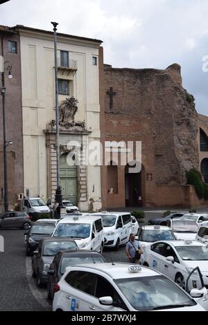 Basilique Santa Maria degli Angeli e dei Martiri et Fontana delle Naiadi Banque D'Images