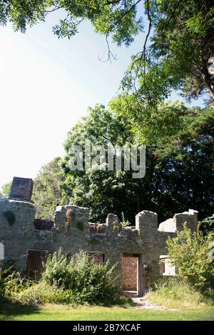 Chalets sans toit dans le village abandonné de Tyneham, île de Purbeck, Dorset Banque D'Images