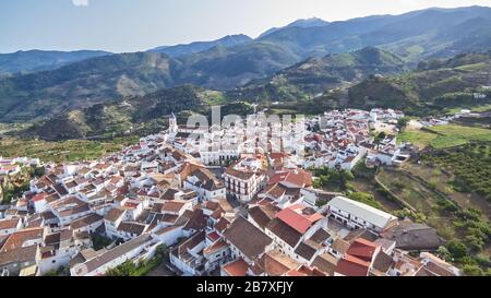 Yunquera est une ville et une municipalité de la province de Málaga, qui fait partie de la communauté autonome d'Andalousie dans le sud de l'Espagne. Banque D'Images