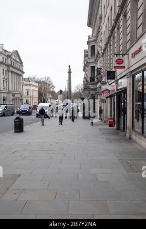 18 mars 2020, Londres : les sites touristiques et les systèmes de transport emblématiques de Londres sont vides car Corona virus conduit les gens hors des rues Banque D'Images