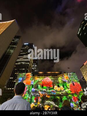 « enchanté Sydney », par le groupe spinifex, Custom House, Circular Quay, au Vivid Festival de Sydney Banque D'Images